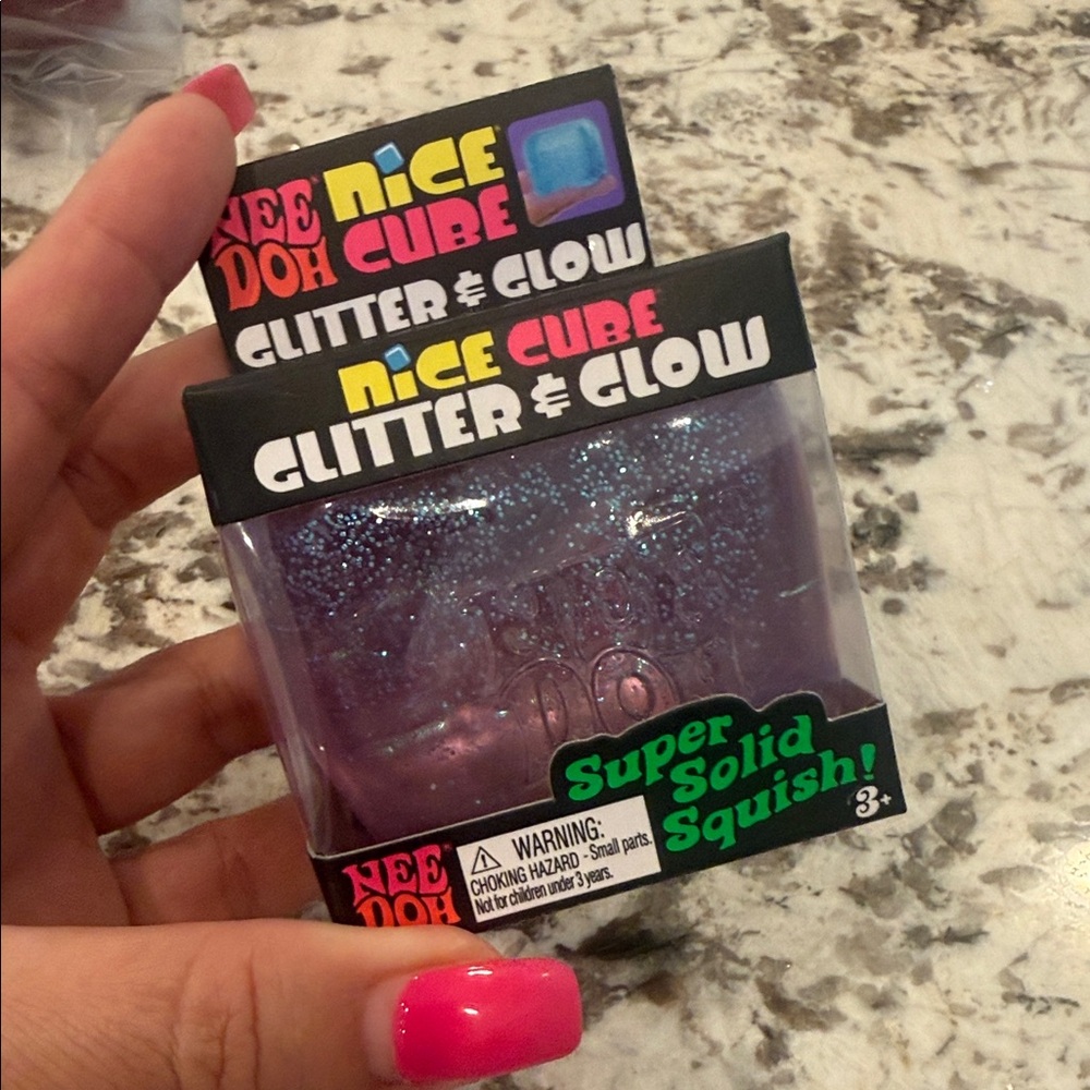 Needoh cubes glitter lavender nice glow